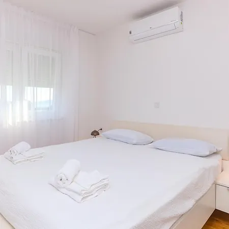 With Parking Space Brodarica, - 24706 Διαμέρισμα *